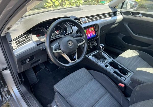 Volkswagen Passat cena 74700 przebieg: 117300, rok produkcji 2020 z Wodzisław Śląski małe 704